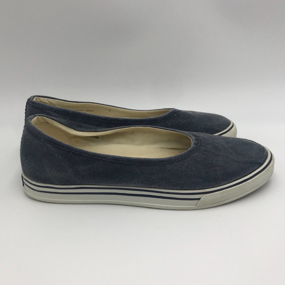 L.L. Bean sunwashed flat sneakers womens size 9